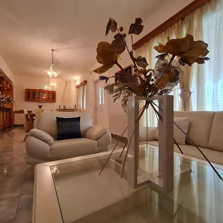 Myrtia Apartamento Pírgos
