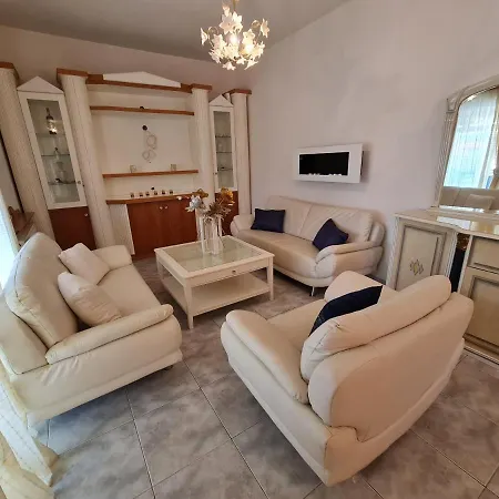 Appartement Myrtia *