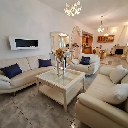 Myrtia Apartamento Pírgos